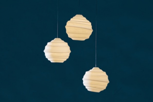 Pendelleuchte »Trio Obliquo« Bonechina Schirme, lackierte Edelstahl-Deckenkappe mit Trafo & Dimmer Ø Deckenkappe 280 mm