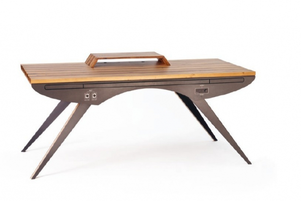 Schreibtisch »Ground Control« Alteiche, Valchromat, Multiplex 1800 × 780 × 800 mm