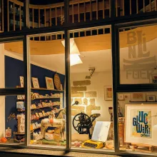 Fenster zur Werkstattgalerie 