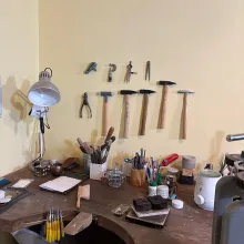 Blick auf den Werktisch