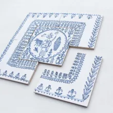 Handbemalte Fayence-Fliesen