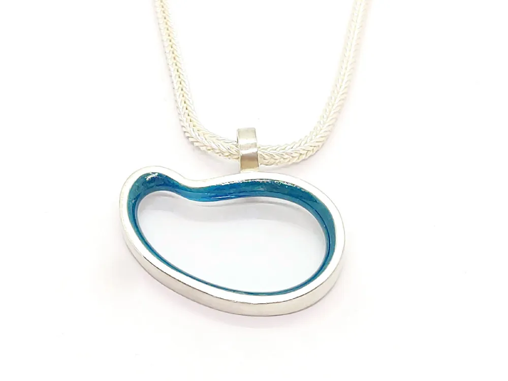 Anhänger mit Emaille