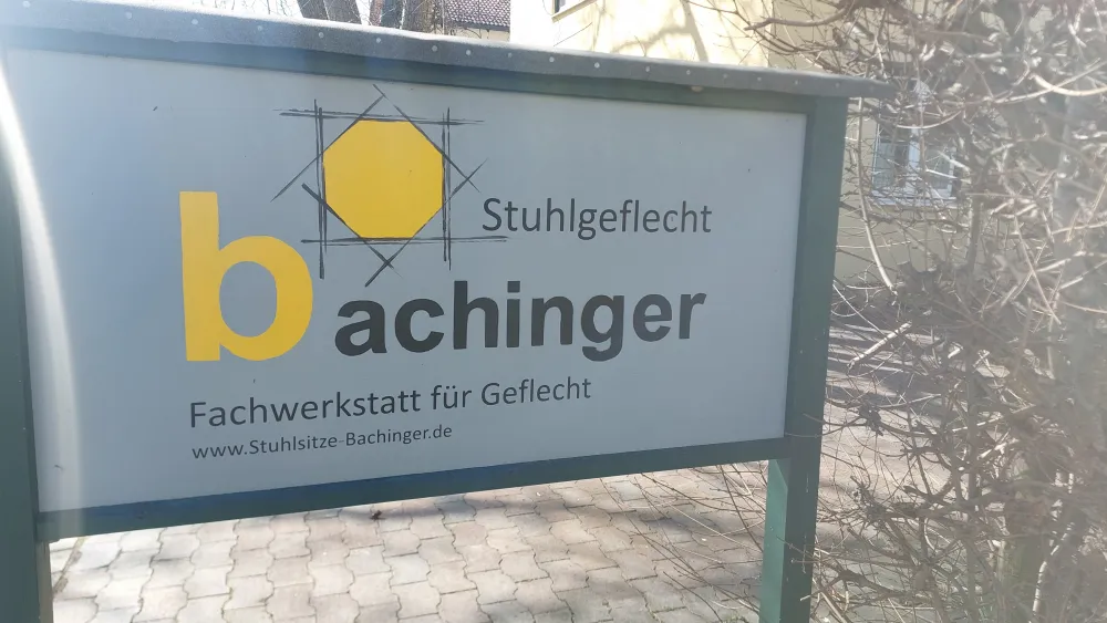 Schild an der Brünnsteinstraße 