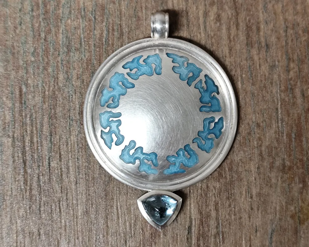 Anhänger Ornament mit Colorit und Aquamarin in Trillantform in Silber
