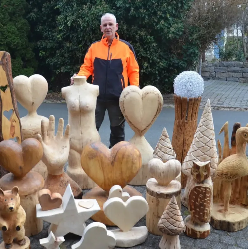 Werkstücke aus Holz ausgearbeitet