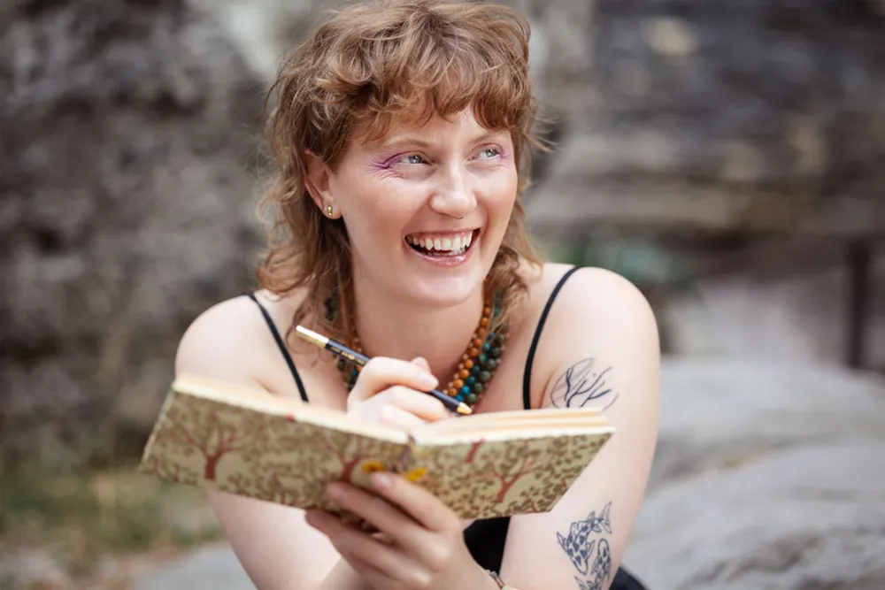 Bücher, Alben, Schmuck 
