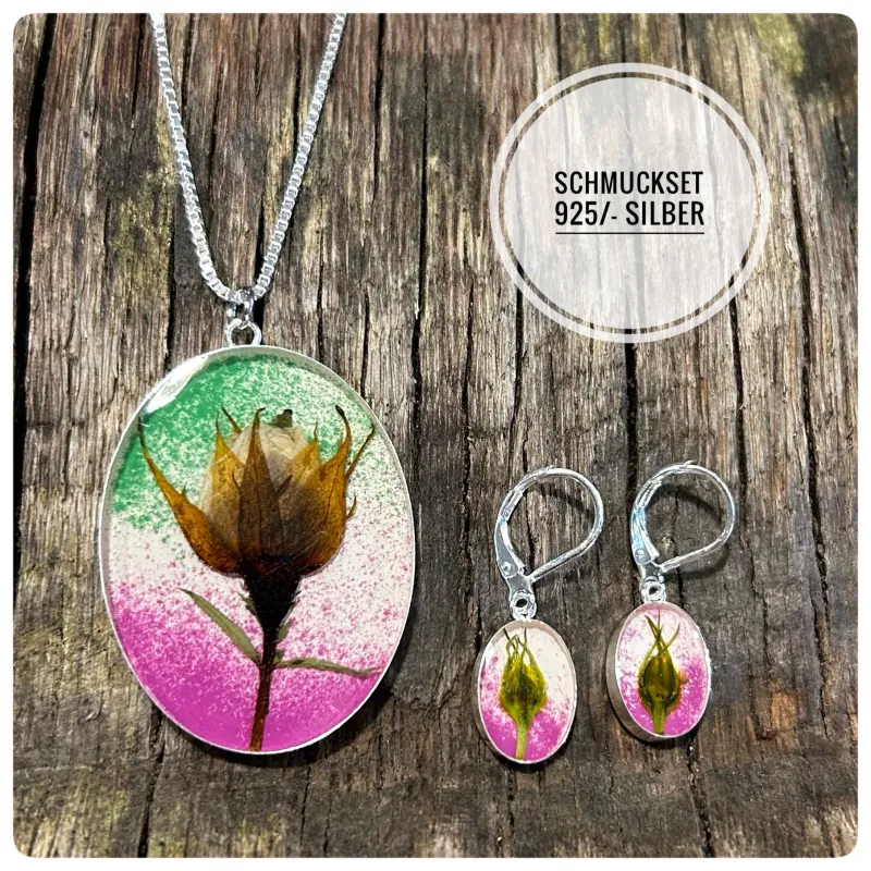 Schmuckset mit echten Blüten aus dem Brautstrauß