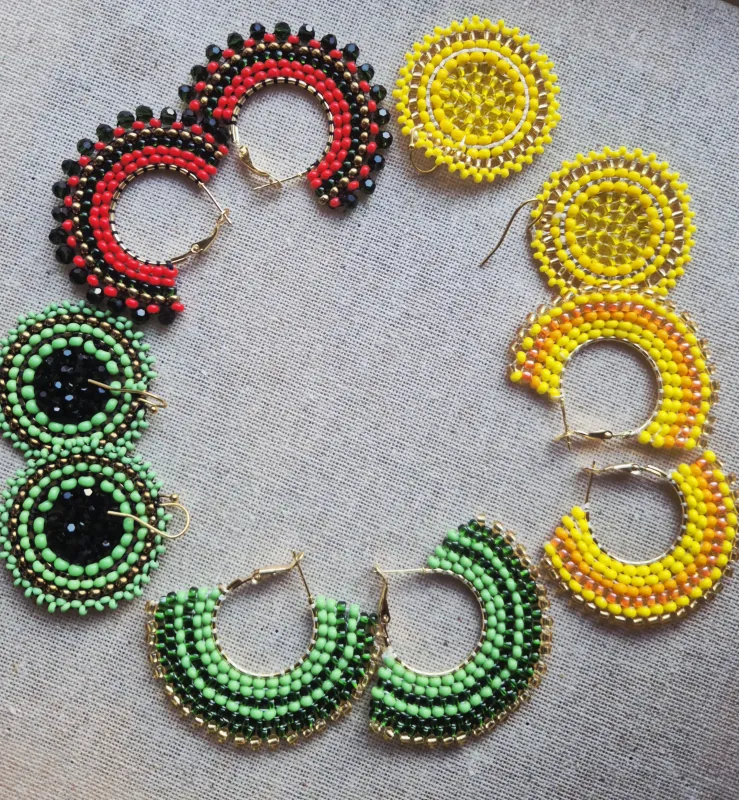 Seed bead macrame earings