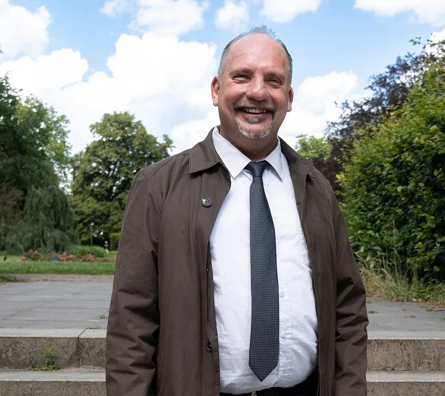 Portraitfoto Konstantin Kliesch Raumausstattermeister