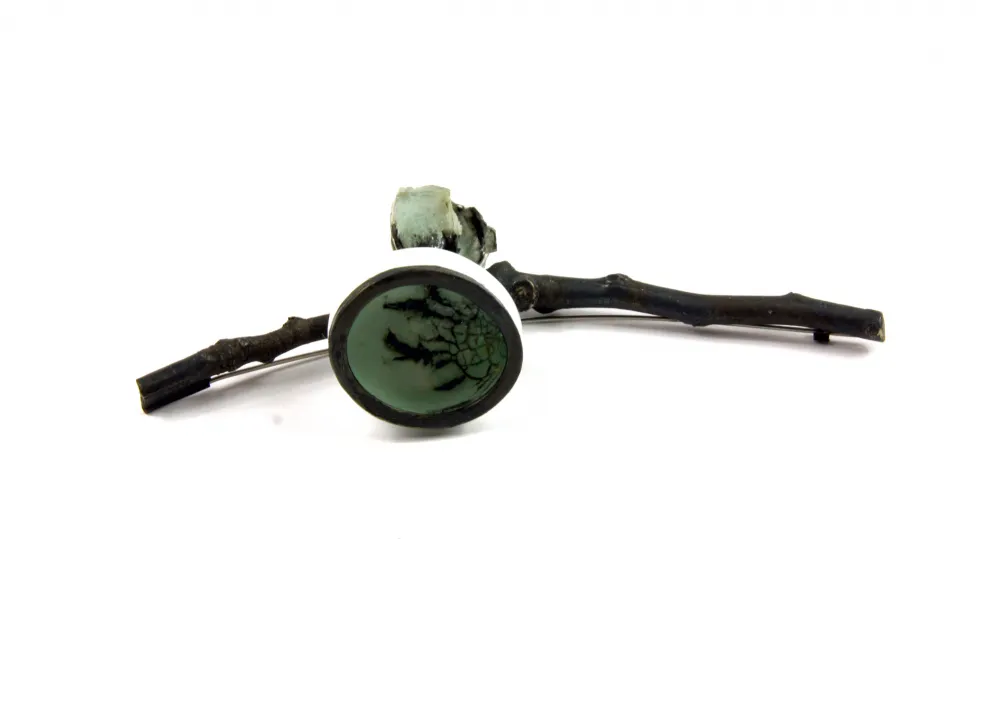 Arbeit aus der Werkreihe FEMME FRAGILE