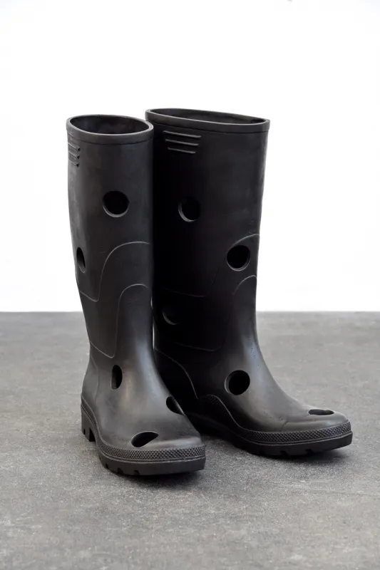 Kunstgiesserei Altglienicke Elmgreen und Dragset A hard rain