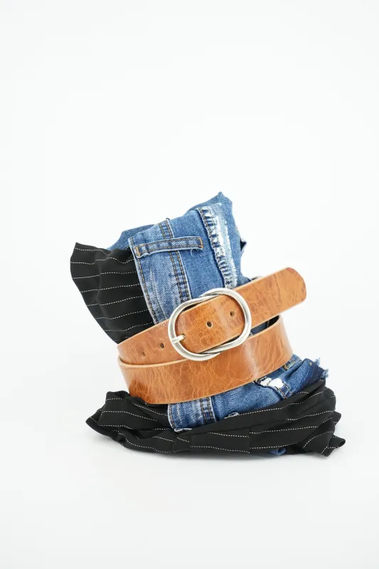 Handgefertigter Gürtel aus pflanzlich gegerbtem Leder