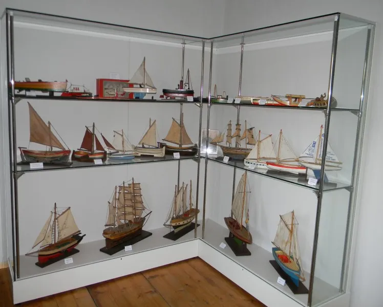 Claude Bernard Ausstellung Spielschiffe 2