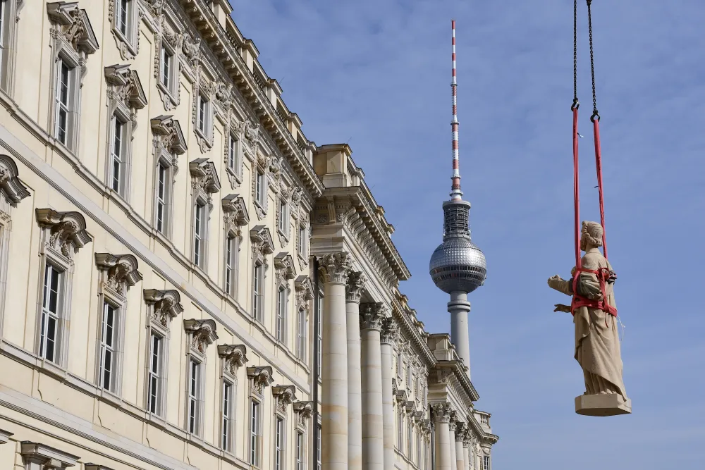 Sandstein-Skulptur "Hosea" für das Berliner Schloß