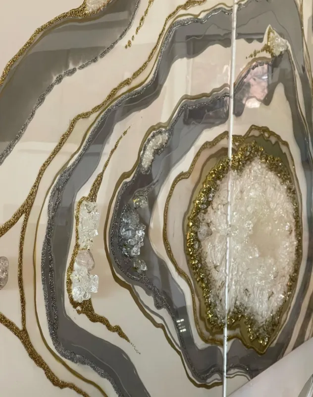 Geode Art Resin auf Gessoboard