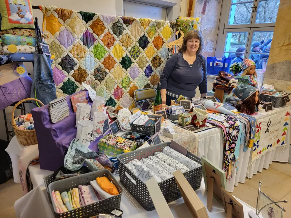 Marktstandbild "Verschnipselt"