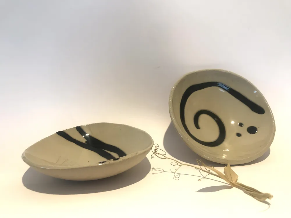 Handschälchen, mit unterschiedlichen Motiven