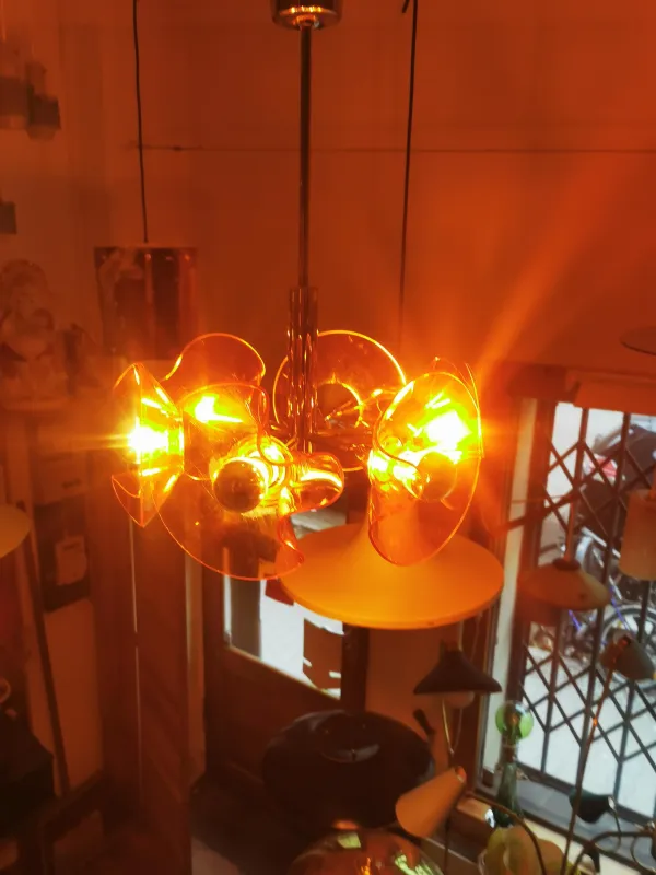 Upcycling einer 70er Jahre Lampe mit Acrylglas