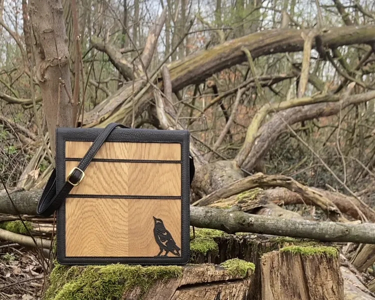 Handtasche - Kombination aus Leder und Holz