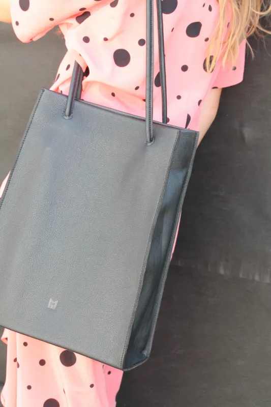 Modell Zwischentöne (Rindleder Olivenblattgerbung)