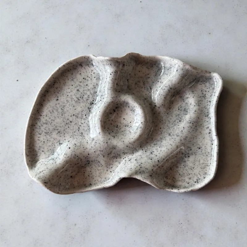 Individuelle, handgefertigte Keramik aus der Hauswerkstatt – jedes Stück ein einzigartiges Unikat