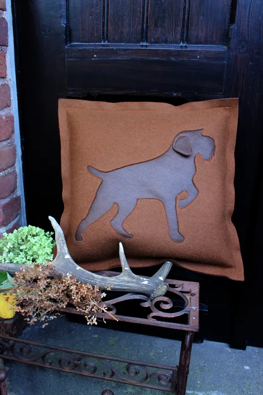 Kissen mit Vorstehhund aus Leder Kissen mit Vorstehhund aus Leder