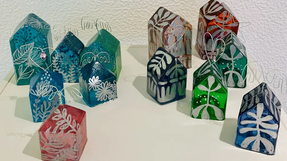 LUUUMA DOMO Lichthäuschen selber bemalt. (Gibt es auch mit Lichterketten)