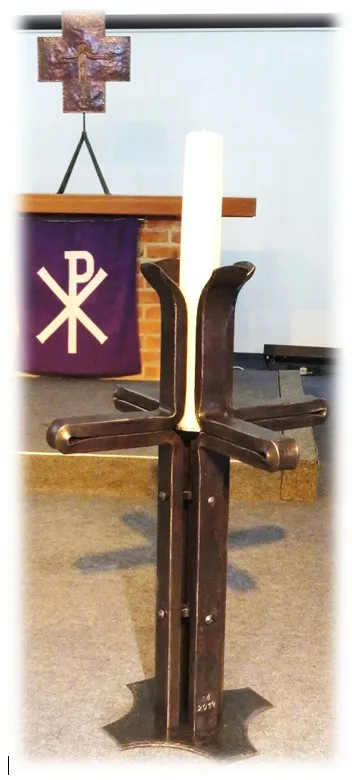 Metallbau Scholz Osterkerzenleuchter der Kirchengemeinde Großgrabe