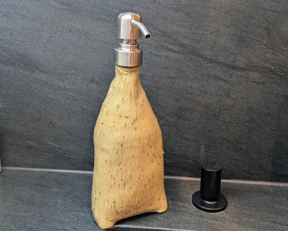 Spülmittelbehälter