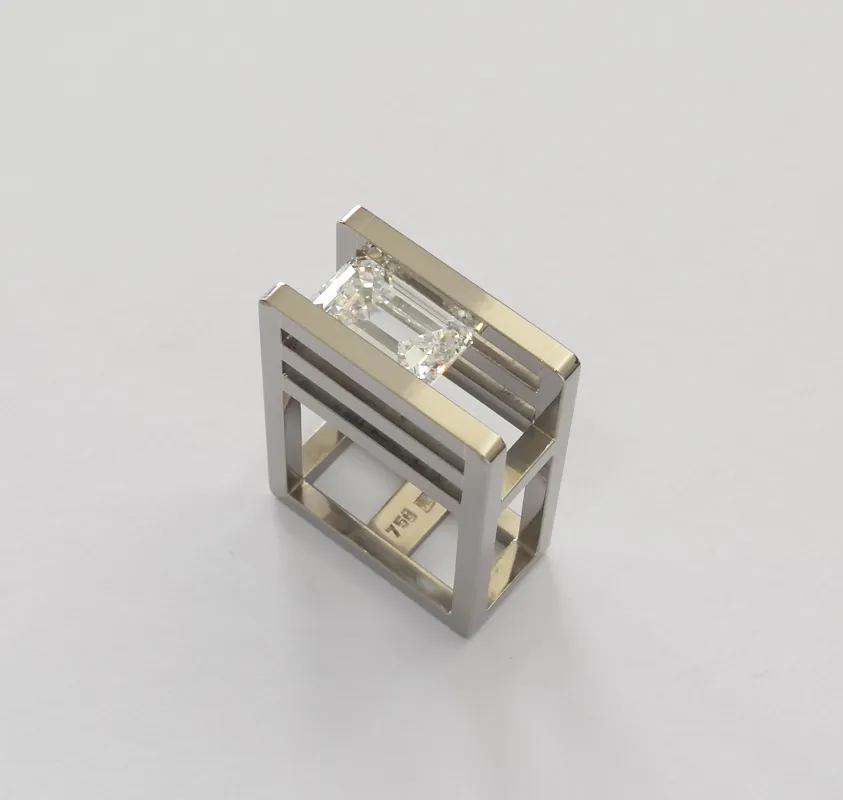 Ring - Gold 750 / Diamant LG Emerald Cut