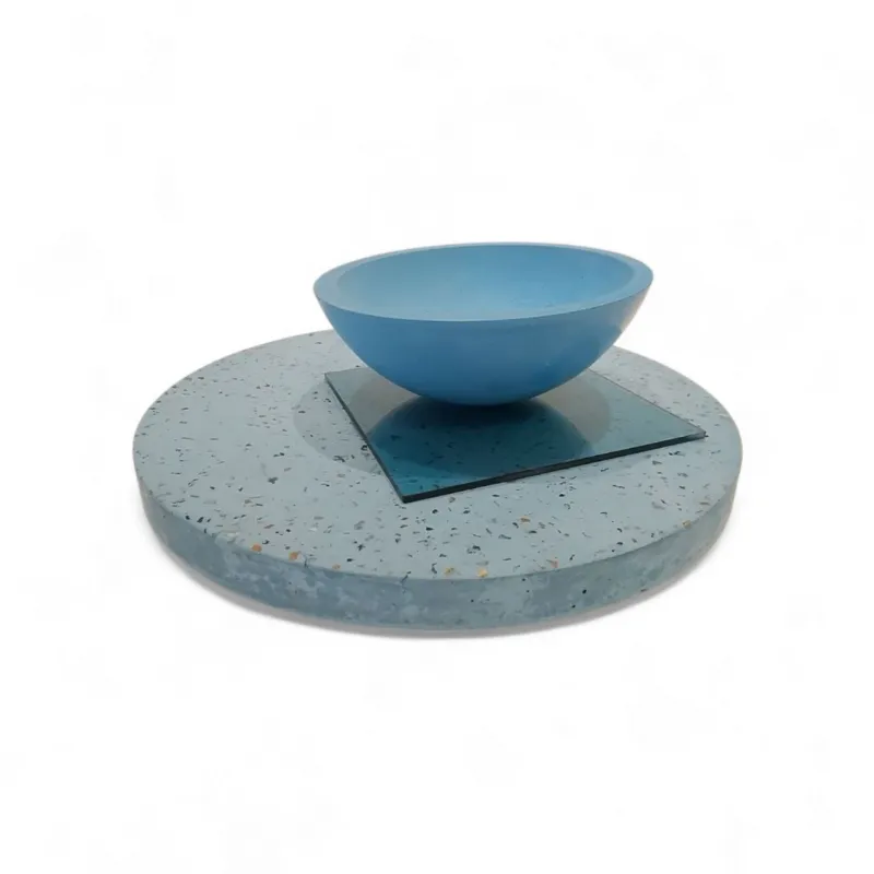 Terrazzoplatte mit Schale