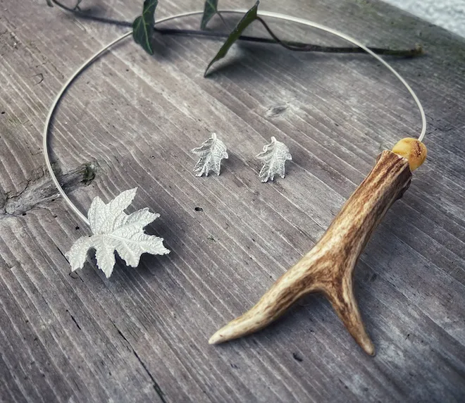 Trachtencollier mit echten Blättern der Eichenblättrige Hortensie 935 Sterlingsilber und Horn