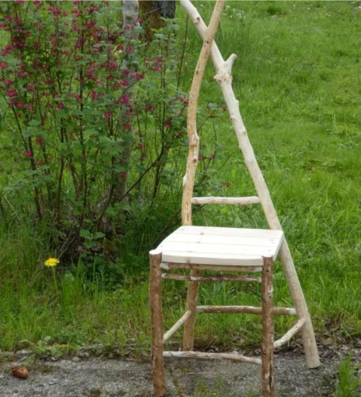 © Scheunenseminare Wildholz-Stuhl