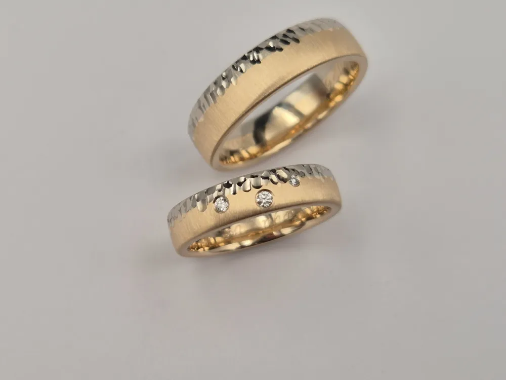 Viele Trauringe schmieden wir für Ihr Glück