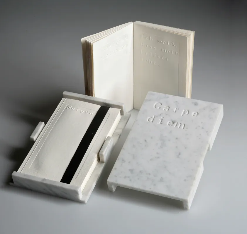 Steinschatulle „carpe diem“ und Buch „Morgen“