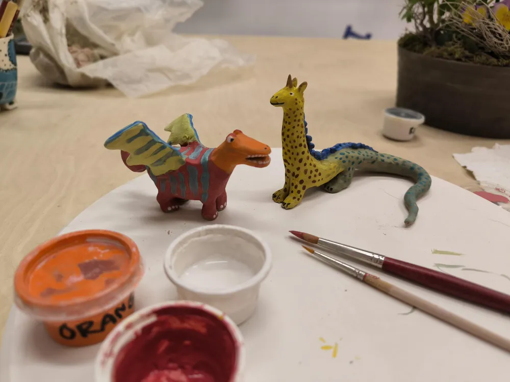 Kleine Tierfiguren aus Ton