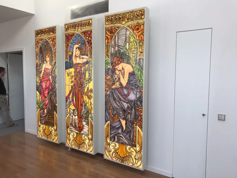 Glasmalerei nach Alfons Mucha: Die Tageszeiten Motive nach Alfons Mucha - Jugendstil meisterlich umgesetzt als Glasmalerei in alter Handwerkstechnik